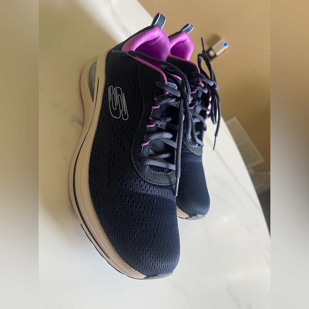 Women's dark blue and Pink Athletic Shoes